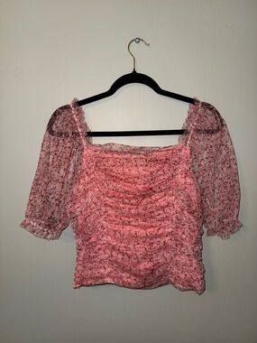 Stellah floral top size M pink ruffled sheer mesh medium